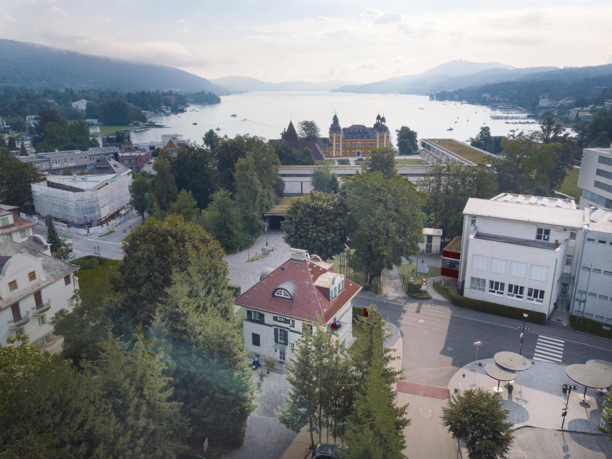 Villa Gelbmann - Ferienwohnungen Velden Velden am Wörthersee Exterior photo
