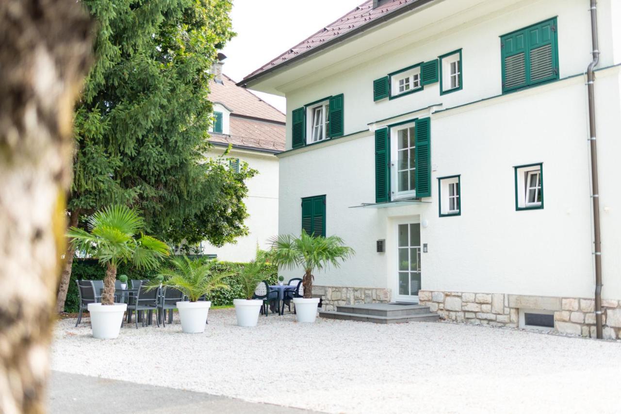 Villa Gelbmann - Ferienwohnungen Velden Velden am Wörthersee Exterior photo