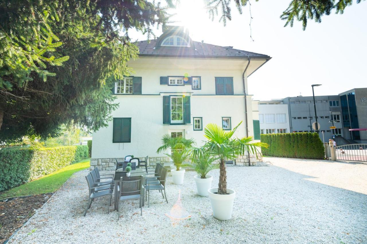Villa Gelbmann - Ferienwohnungen Velden Velden am Wörthersee Exterior photo